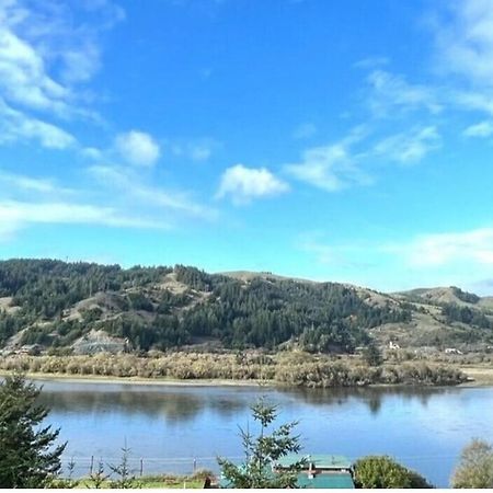 Rogue River Landing Resort Gold Beach Ngoại thất bức ảnh